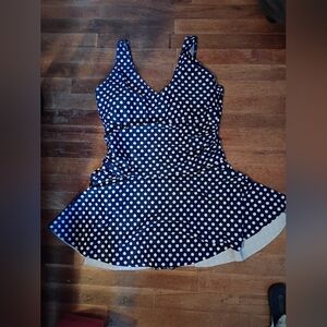 Navy Polka‑Dot One‑Piece Swimsuit – Size 2X